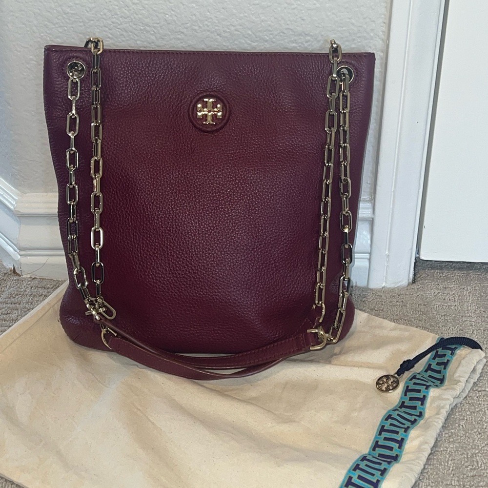 Tory Burch Marion Leather Swingpack/Messenger/body Cross Bag  Maroon/wine.